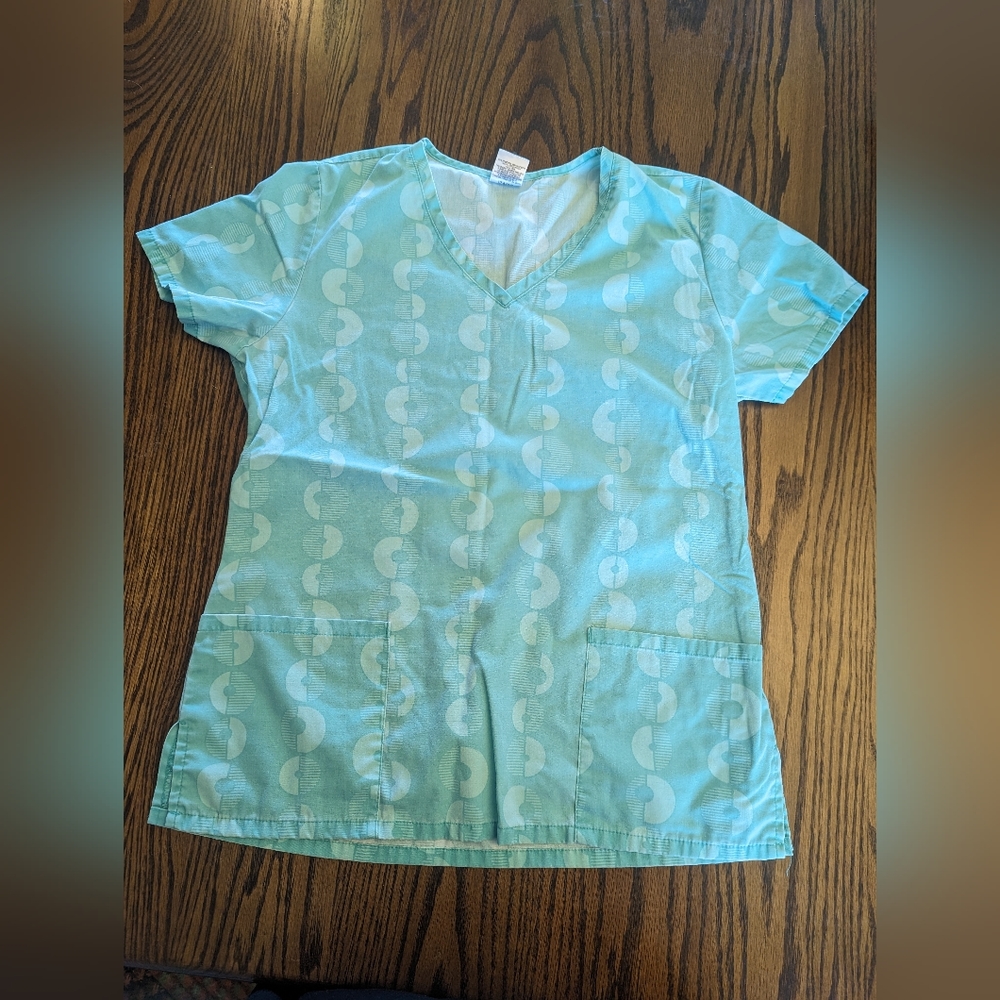 Small scrub top